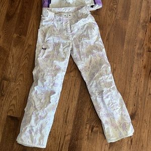 HELLY HANSEN ski snowboard pants, women’s size medium, white with purple paisley